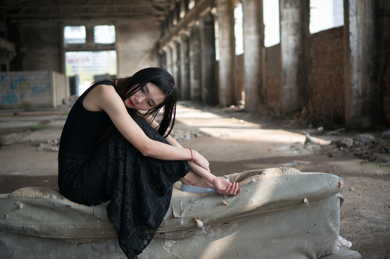 Gérer les Conversations Gênantes et les Désastres de Rencontre